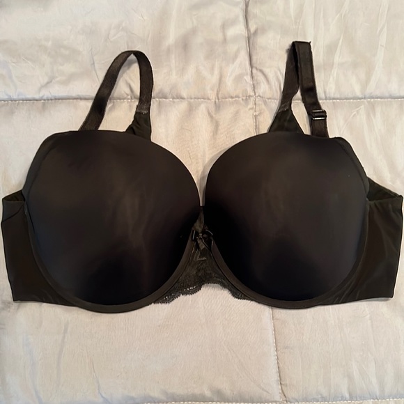 EUC Torrid Curves 360 back smoothing push-up T-shirt bra - Picture 1 of 4